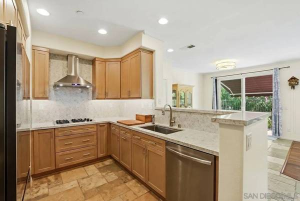 2704 Prato Ln, San Diego, CA 92108