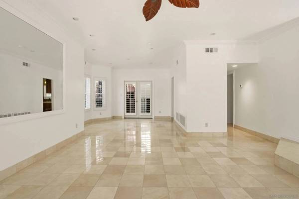 3964 Richmond, San Diego, CA 92103