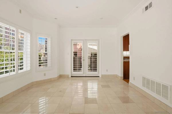 3964 Richmond, San Diego, CA 92103