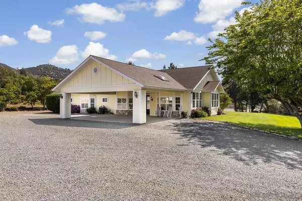 3232 N Twin Oaks Valley Rd, San Marcos, CA 92069