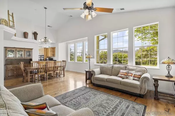 3232 N Twin Oaks Valley Rd, San Marcos, CA 92069