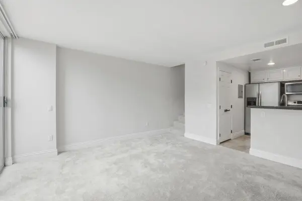 3927 Nobel Dr #42, San Diego, CA 92122