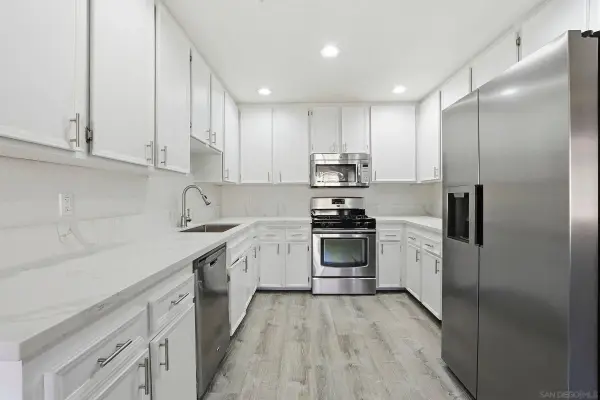 10794 Jeanne Ter #E, Santee, CA 92071