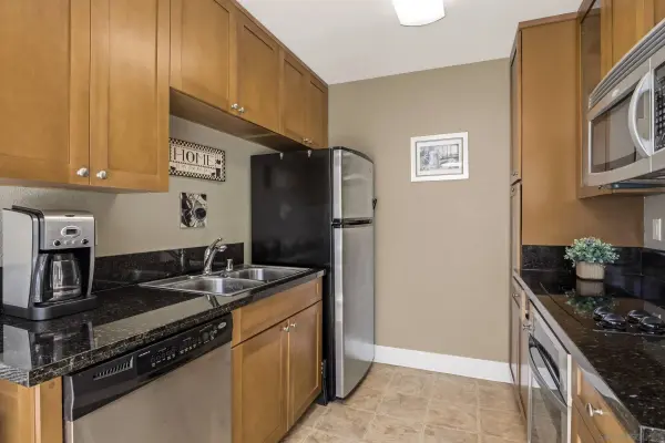 8581 Villa La Jolla Dr #G, La Jolla, CA 92037