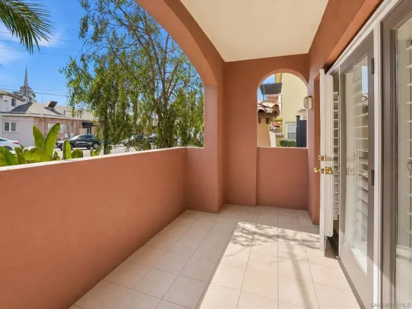 3964 Richmond, San Diego, CA 92103