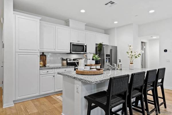 3135 Linwood St, Vista, CA 92081