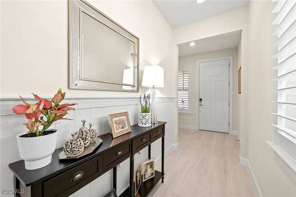 20040 Kingmont DR, Estero, FL 33928