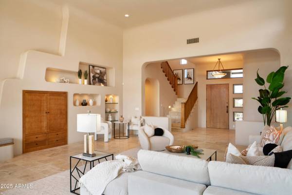 10457 E MONUMENT Drive N, Scottsdale, AZ 85262