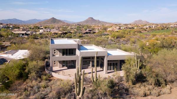 10457 E MONUMENT Drive N, Scottsdale, AZ 85262