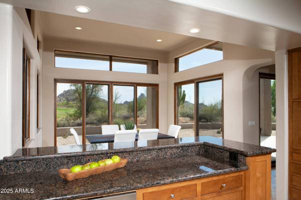 10457 E MONUMENT Drive N, Scottsdale, AZ 85262