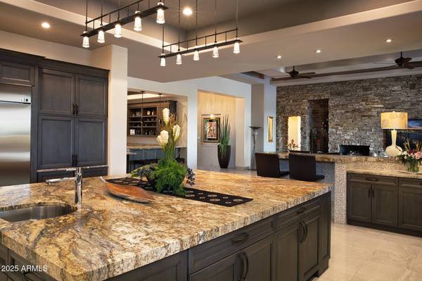 10205 E HAPPY VALLEY Road, Scottsdale, AZ 85255