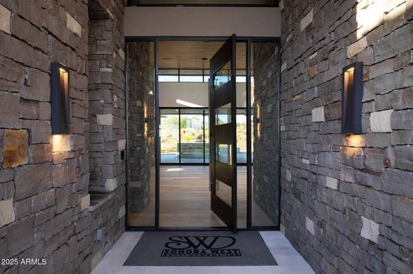 9750 E TROON NORTH Drive, Scottsdale, AZ 85262