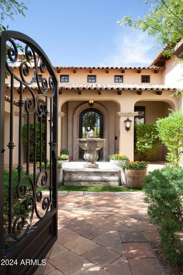 10728 E COTTONTAIL Lane, Scottsdale, AZ 85255