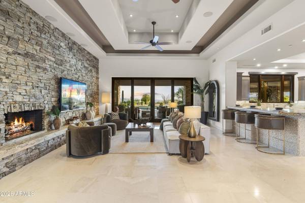 10205 E HAPPY VALLEY Road, Scottsdale, AZ 85255