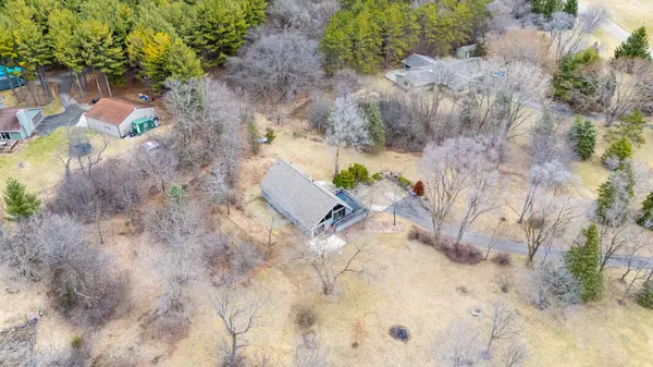 W327S3605 Mesa Trl, Genesee, WI 53118