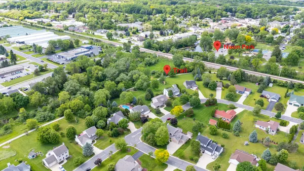 186 Granary Cir, Hartland, WI 53029