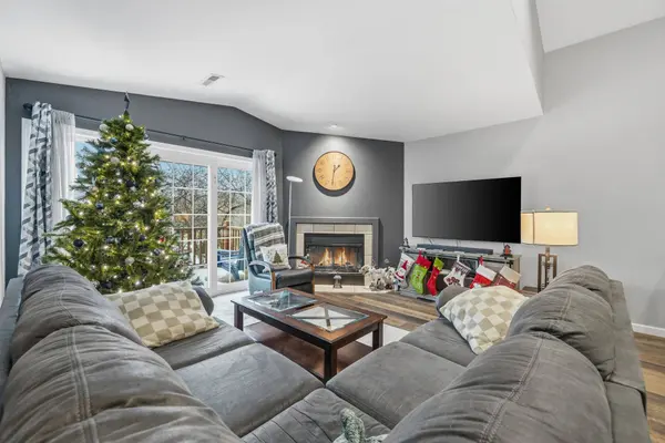 N16W26593 Tall Reeds Ln Unit E, Pewaukee, WI 53072