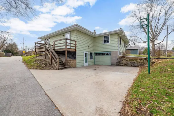 200 S Greenfield Ave, Waukesha, WI 53186