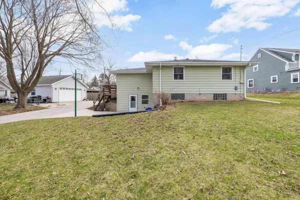 200 S Greenfield Ave, Waukesha, WI 53186