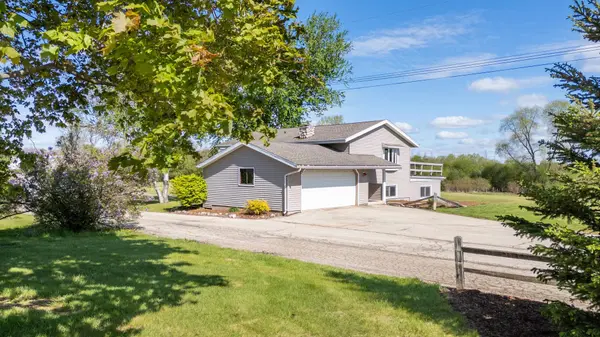 W240S4901 Highway 164 -, Waukesha, WI 53189