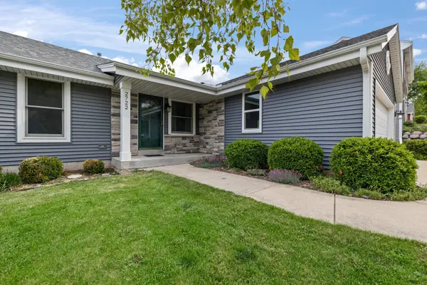 2722 Field Dr, Waukesha, WI 53188