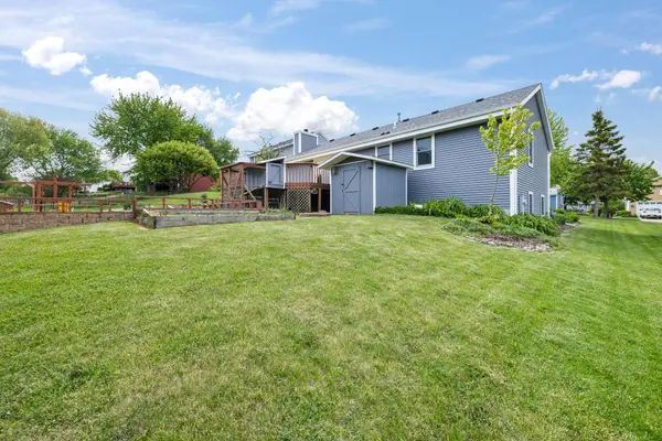 2722 Field Dr, Waukesha, WI 53188