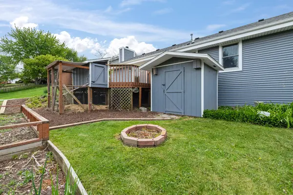 2722 Field Dr, Waukesha, WI 53188