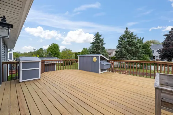 2722 Field Dr, Waukesha, WI 53188
