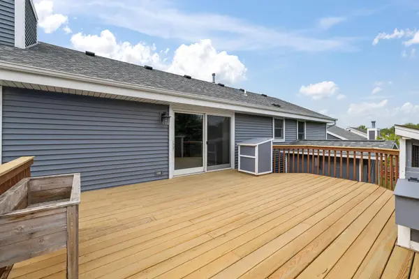 2722 Field Dr, Waukesha, WI 53188