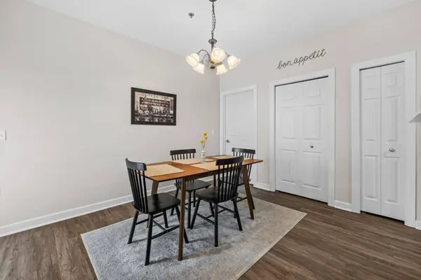 S77W19462 Lakewood Dr, Muskego, WI 53150