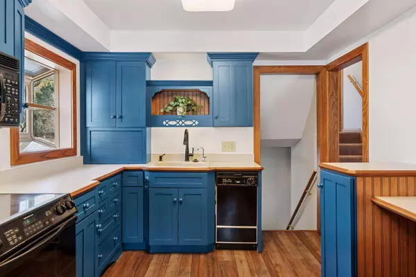 2908 Sumter AVE N, New Hope, MN 55427