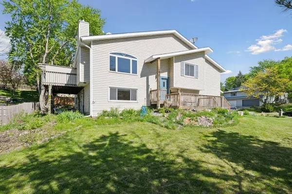 8280 Cypress LN, Eden Prairie, MN 55347