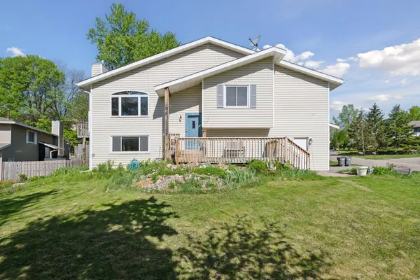 8280 Cypress LN, Eden Prairie, MN 55347