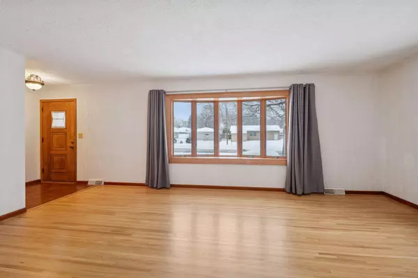 4509 W 110th ST, Minneapolis, MN 55437