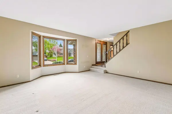 14245 Guthrie AVE, Apple Valley, MN 55124