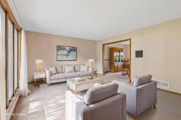 7885 Kingsview LN N, Maple Grove, MN 55311