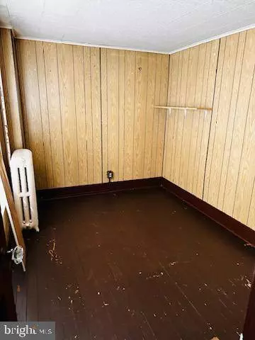 19 S 3RD ST, Shamokin, PA 17872