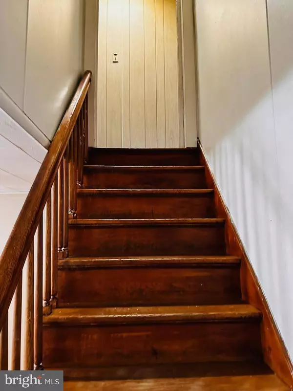 19 S 3RD ST, Shamokin, PA 17872