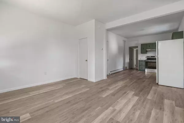 1 E BROAD ST, Annville, PA 17003