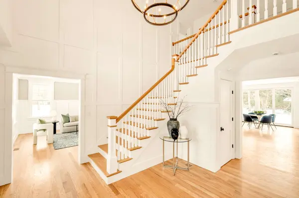 3 Brown Rd, Lexington, MA 02420-1903