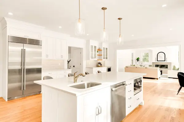 3 Brown Rd, Lexington, MA 02420-1903