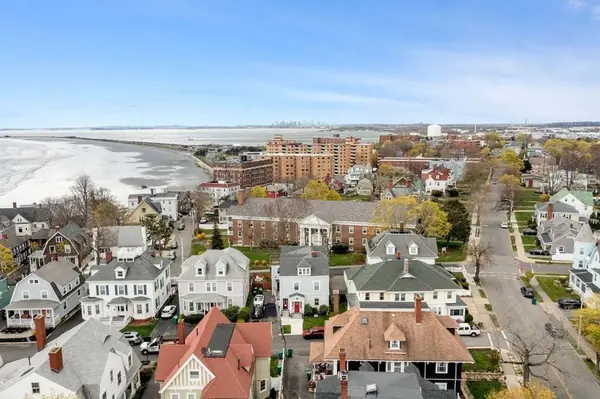 3 Grosvenor Park #2, Lynn, MA 01902