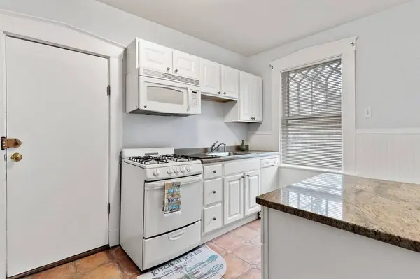 3 Grosvenor Park #2, Lynn, MA 01902