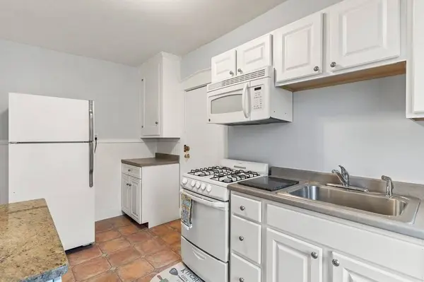 3 Grosvenor Park #2, Lynn, MA 01902