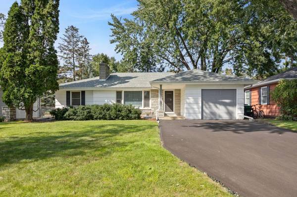 5044 W 56th ST, Edina, MN 55436