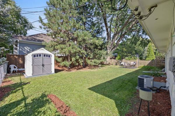 5044 W 56th ST, Edina, MN 55436