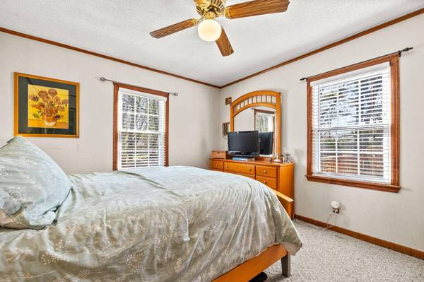 20 Milbert RD, Minnetonka, MN 55305