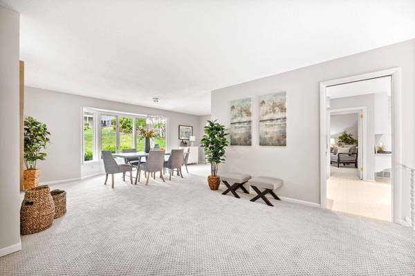 7012 Lanham LN, Edina, MN 55439