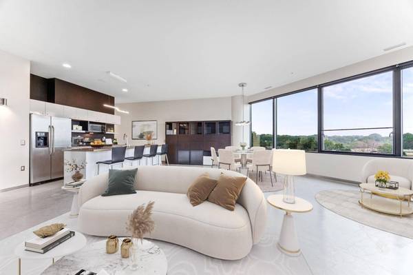 5601 Smetana DR #412, Minnetonka, MN 55343