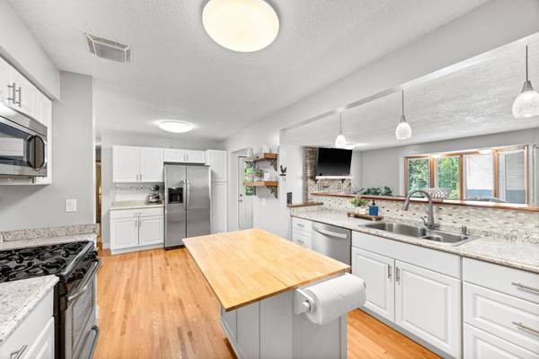 6716 Jefferson ST NE, Fridley, MN 55432